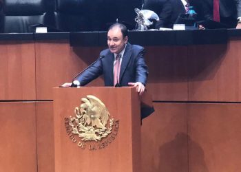 El Senado de la República concedió licencia al senador sonorense del Grupo Parlamentario de Morena, Alfonso Durazo Montaño, para separarse de sus funciones. Rinde protesta Arturo Bours como senador