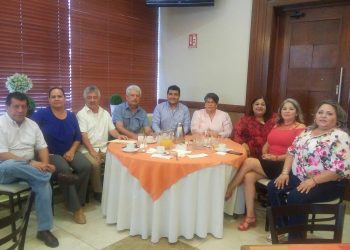 Líderes de la FEDESSP-Sonora dan la bienvenida al profesor Noé Rodríguez García, quien dirige a la Sección 28 en su carácter de Delegado Especial del CEN del SNTE