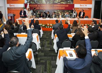 El SNTE definió nuevas reglas para la elección de sus dirigentes seccionales. Aprueban Reglamento, como parte del proceso de armonización con la ley laboral vigente   