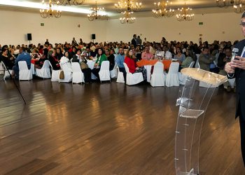 El SNTE ha recuperado su origen y vive nuevos tiempos donde la democracia y la transparencia ocupan un lugar principal, afirmó el secretario general del SNTE, Alfonso Cepeda Salas