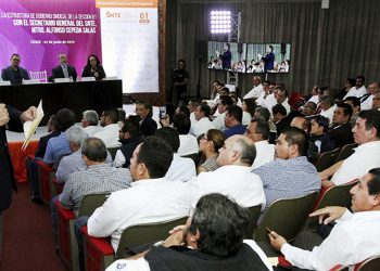 El secretario general del SNTE, Alfonso Cepeda Salas, se reunió con la Estructura de Gobierno Sindical de la Sección 61, que agrupa a los Institutos Tecnológicos de todo el país