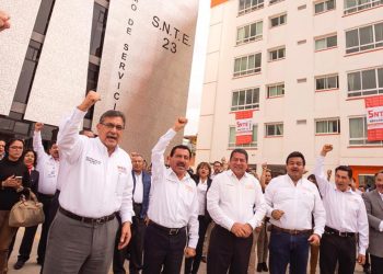 Los maestros siempre han estado en las grandes transformaciones del país y ya participan en esta cuarta emprendida por el nuevo gobierno de México, aseguró el secretario general del SNTE, Alfonso Cepeda Salas