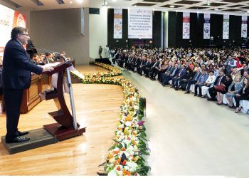 El secretario general del SNTE, Alfonso Cepeda Salas, encabezó los festejos del 76 Aniversario de la Sección 17 del Valle de Toluca