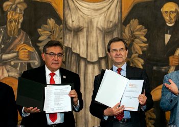 Entrega SNTE Pliego de Demandas 2020 y propuesta educativa. Por segundo año, la organización integró el documento a partir de una consulta en la que participaron un millón 286 mil 865 agremiados