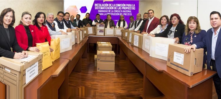 En marcha sistematización de resultados de la consulta a trabajadores de la educación que realizó el SNTE del 18 de enero al 1 de febrero