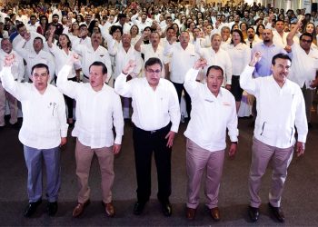 En respaldo al Presidente, Andrés Manuel López Obrador, 15 mil trabajadores de la educación participarán en la movilización masiva convocada en Tijuana por el mandatario, en favor de la dignidad de México