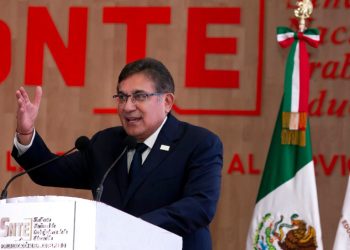 Logra acuerdo líder del SNTE, Alfonso Cepeda Salas, con el titular de la SEP, Esteban Moctezuma Barragán. Trabajadores de la educación serán incluidos en el receso escolar por el Covid-19   