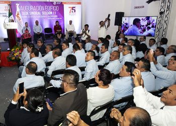 Por primera vez en su historia la Sección 11 de la Ciudad de México cuenta con un edificio propio, que fue inaugurado ayer por el secretario general del SNTE, Alfonso Cepeda Salas