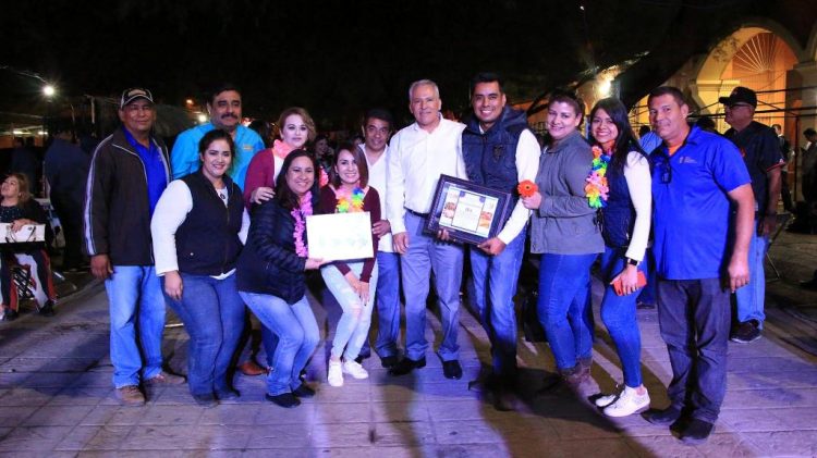 La Sección 54 del SNTE cerró con broche de oro los festejos por su 58 Aniversario, al realizar la Muestra Gastronómica y tradicional Callejoneada en Hermosillo
