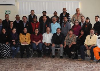 Intensa jornada de trabajo del Secretario General de la Sección 28 del SNTE en esta semana. Se reúne con agremiados en Cananea y Agua Prieta y en Hermosillo conmemora el Día de la Bandera