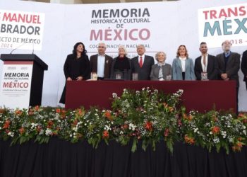 El presidente electo, Andrés Manuel López Obrador, encabezó ayer la presentación de la Coordinación Nacional de Memoria Histórica y Cultural de México