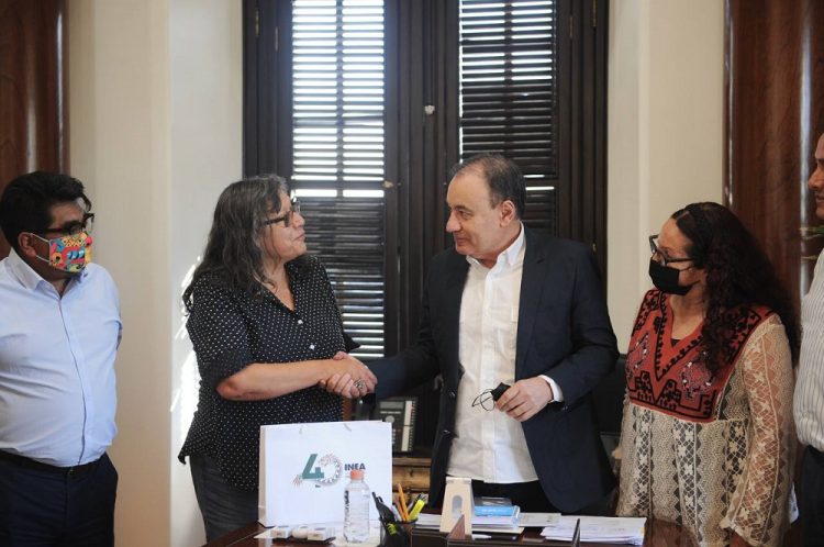 Para mediados de 2022 se espera que el analfabetismo se reduzca a su mínima expresión en el estado, afirma Alfonso Durazo