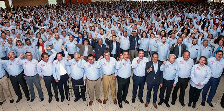 En unidad, la Sección 36 del SNTE celebró su 52 Aniversario este 14 de diciembre, pues es la fecha en que se constituyó. Ya no será en febrero, como se hacía anteriormente