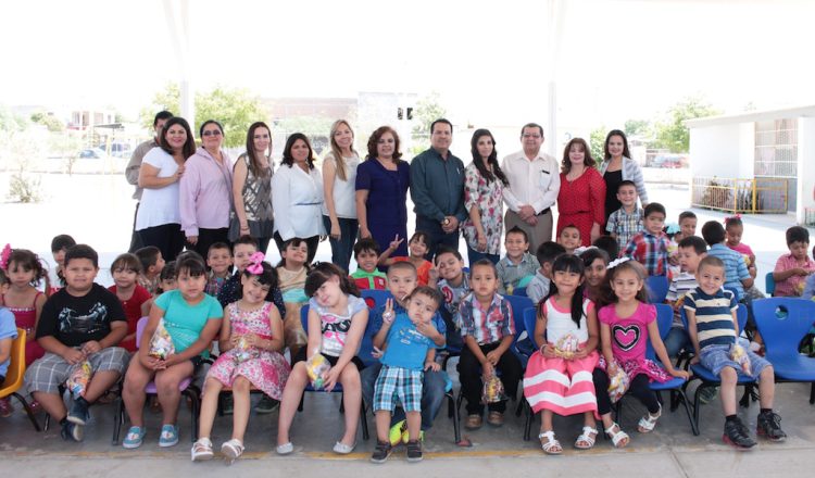 FESTEJO DEL DÍA DEL NIÑO EN ESCUELAS PERTENECIENTES A LA SECCIÓN 28 DEL SNTE