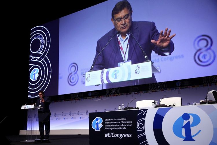 El líder nacional del SNTE, Alfonso Cepeda Salas, es electo miembro del Consejo Ejecutivo de la Internacional de la Educación