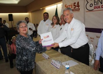 Sección 54 del SNTE entrega Bono de Jubilado y Pensionado 2019. Ya se visitó Guaymas, Obregón, Navojoa, Huatabampo, Ures, San Luis, R.C., y Puerto Peñasco