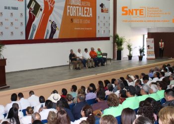 La Sección 28 del SNTE conmemora el Día del Trabajo. Realiza concentraciones cívicas y desfiles en las 13 regiones de la estructura sindical del estado de Sonora