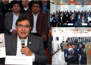 En conferencia de prensa, el secretario general del SNTE, Alfonso Cepeda Salas, hace público el Reglamento para la Elección de Directivas Seccionales