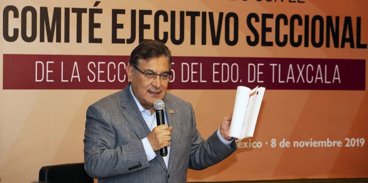 El secretario general del SNTE, Alfonso Cepeda Salas, se reunió con el Comité Ejecutivo de la Sección 55 de Tlaxcala, encabezado por su secretario general, Jorge Guevara Lozada