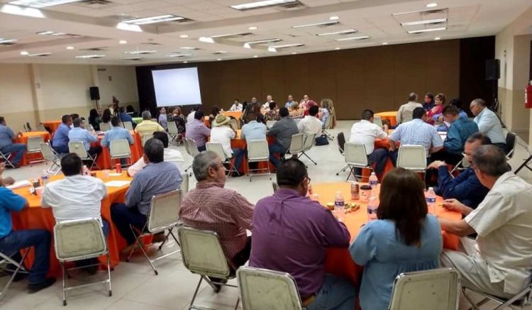 Se reúne dirigencia de la Sección 54 del SNTE, encabezada por el Secretario General, Raymundo Lagarda Borbón. Buscará diálogo con los próximos legisladores