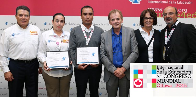Los maestros María Antonieta Chávez Valenzuela de la Sección 28 de Sonora y José Alberto Ledesma Casarrubias de la Sección 24 de Querétaro, son reconocidos en Canadá por profesores de más de 170 países del mundo