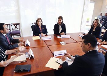 El SNTE solicitó al INAI analizar mecanismos que permitan salvaguardar la información personal de los agremiados a la organización magisterial