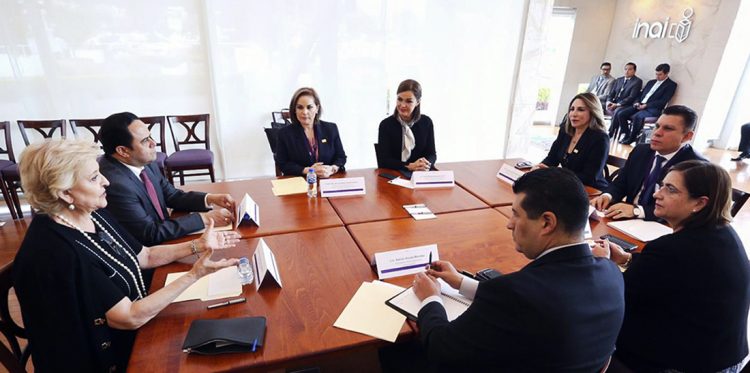 El SNTE solicitó al INAI analizar mecanismos que permitan salvaguardar la información personal de los agremiados a la organización magisterial