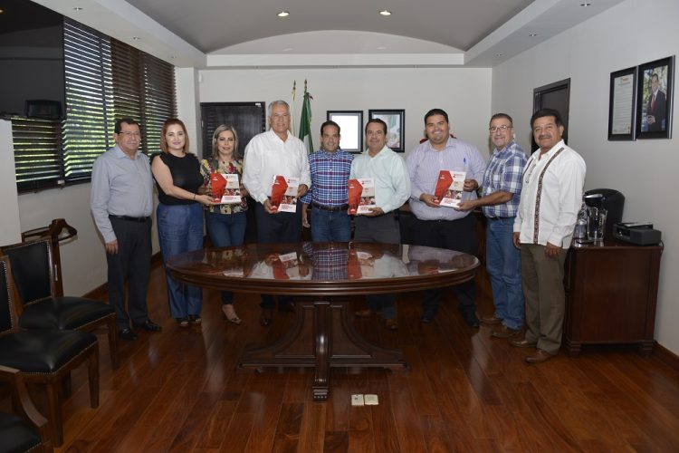Se reúnen los dirigentes magisteriales de Sonora con el presidente municipal de Hermosillo   