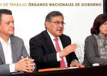 El SNTE mantiene el paso y resuelve demandas de sus agremiados. Reunión de trabajo del secretario general del Sindicato, Alfonso Cepeda Salas, con integrantes de los Órganos Nacionales de Gobierno