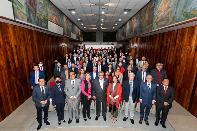 Acuerdan SEP y SNTE trabajar de manera conjunta en beneficio de la educación   