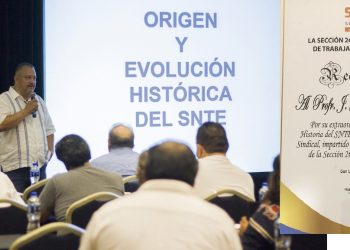 Taller de análisis de la historia del SNTE lleva a cabo la Sección 26 de San Luis Potosí