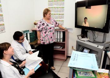 Anuncia el ISSSTE que para agilizar el acceso a consultas médicas de los derechohabientes radicados en zonas geográficas remotas, acordó relanzamiento de la Telemedicina