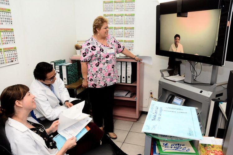 Anuncia el ISSSTE que para agilizar el acceso a consultas médicas de los derechohabientes radicados en zonas geográficas remotas, acordó relanzamiento de la Telemedicina