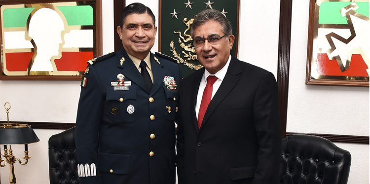 Se reúnen el secretario General del SNTE y el titular de la Secretaría de la Defensa Nacional (Sedena). Acuerdan fortalecer la agenda común que impulsan en favor de México