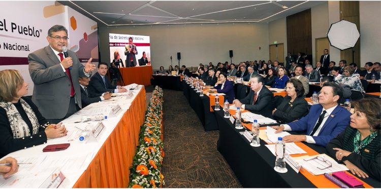 Biografía del profesor Alfonso Cepeda Salas, Secretario General del Comité Ejecutivo Nacional del Sindicato Nacional de Trabajadores de la Educación (SNTE)