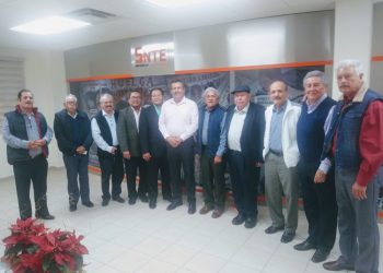 Exsecretarios generales de la Sección 28 del SNTE expresan el más firme respaldo al líder magisterial, César Adalberto Salazar López