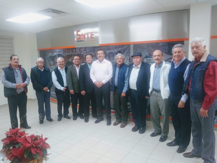 Exsecretarios generales de la Sección 28 del SNTE expresan el más firme respaldo al líder magisterial, César Adalberto Salazar López