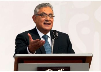 Aplicarán a trabajadores de la educación refuerzo de vacuna contra la covid-19, a partir del próximo 8 de enero