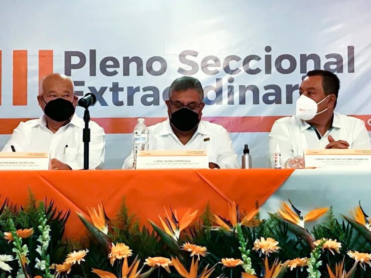 Pleno Seccional Extraordinario de la Sección 3 del SNTE. Encabezan inauguración, líder del SNTE y gobernador de Baja California Sur