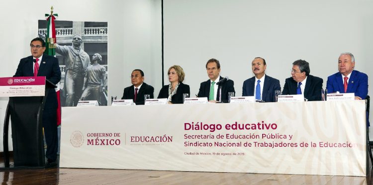 Diálogo Educativo SEP-SNTE. El secretario general, Alfonso Cepeda Salas, remarcó el compromiso del Sindicato con el proyecto educativo de la Cuarta Transformación