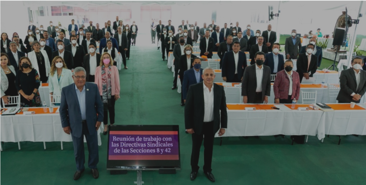 El líder del SNTE, Alfonso Cepeda Salas, se reúne con las nuevas dirigencias de las secciones 8 y 42 de Chihuahua