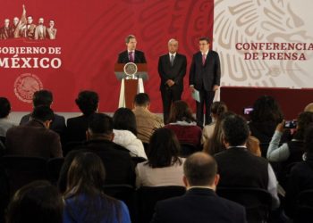 Participación del secretario de Educación Pública, Esteban Moctezuma Barragán, en la conferencia de prensa ofrecida hoy en Palacio Nacional, por el presidente de México, Andrés Manuel López Obrador