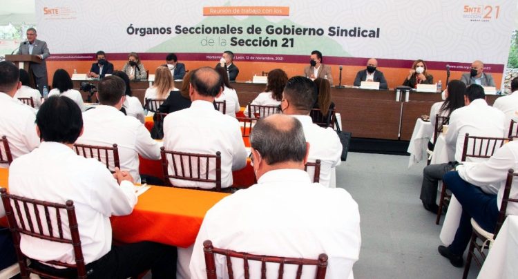 Se reúne líder del SNTE, Alfonso Cepeda Salas, con integrantes de los Órganos de Gobierno Sindical de la Sección 21 de Nuevo León   