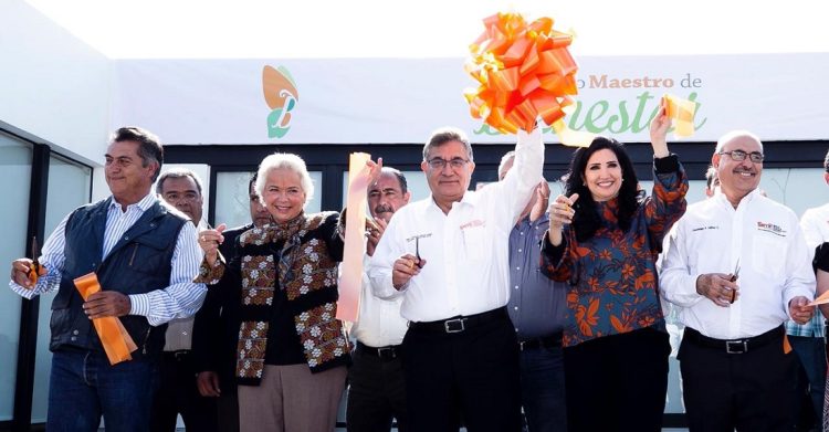 El Gobierno Federal y el SNTE reiteran su disposición de trabajar coordinadamente en favor de los docentes, de la educación y de México