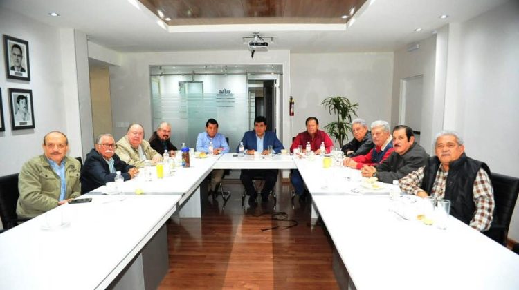 Cierran filas exsecretarios generales de la Sección 28 en torno a la dirigencia nacional del SNTE encabezada por Alfonso Cepeda Salas y a la gestión del Delegado Especial Noé Rodríguez García