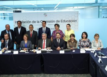 Se instaló hoy la Comisión de Educación del Senado de la República. La preside el senador por el Estado de Sinaloa, Rubén Rocha Moya, de MORENA