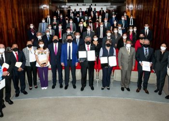 Recibe SEP Pliego Nacional de Demandas 2022 del SNTE. Documento que entregó el Sindicato contiene 249 demandas