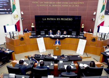 El SNTE presentó sus propuestas en el Foro “Hacia una nueva legislación para el fortalecimiento de la educación de niñas, niños y jóvenes”, realizado hoy en el Senado de la República