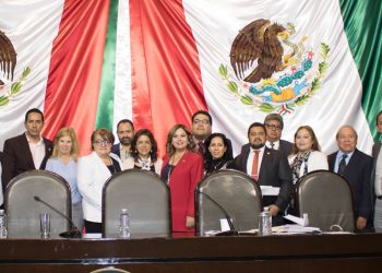 El SNTE, actor corresponsable en la construcción de la nueva política educativa. Participa en audiencias organizadas por Cámara de Diputados