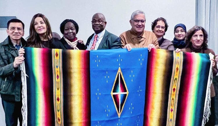 Hechos y comentarios / Una visita diaria al portal del SNTE